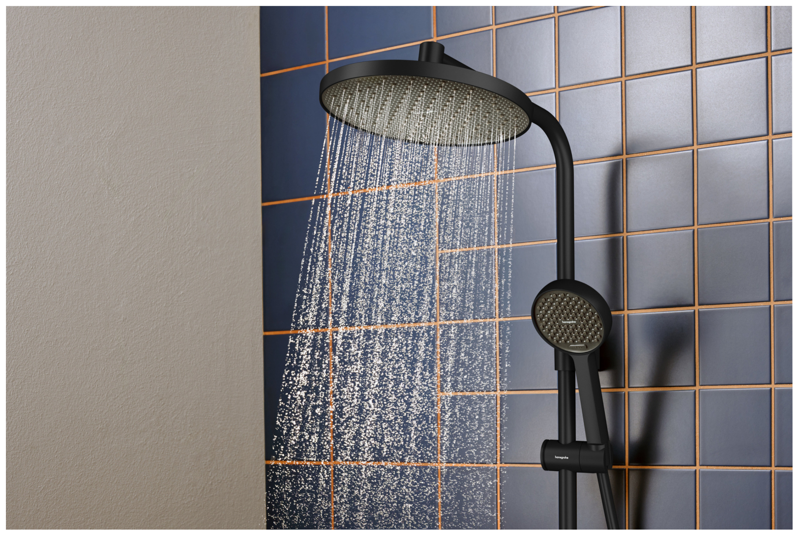 Hansgrohe Activera S Showerpipe 240 1j EcoSmart mit Wannenthermostat Ecostat Fine schwarz matt